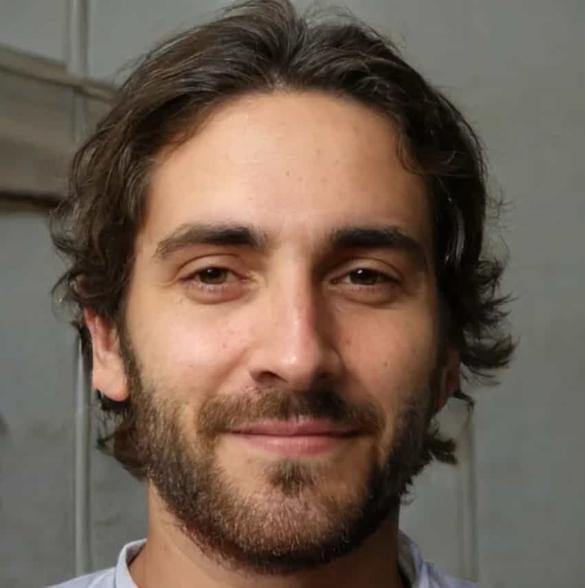 Dr. Nicolas Dubois